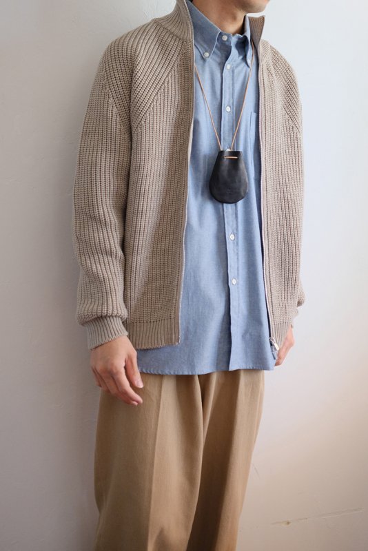 BATONER バトナー】SIGNATURE DRIVERS KNIT BEIGE - in-and-out(イン