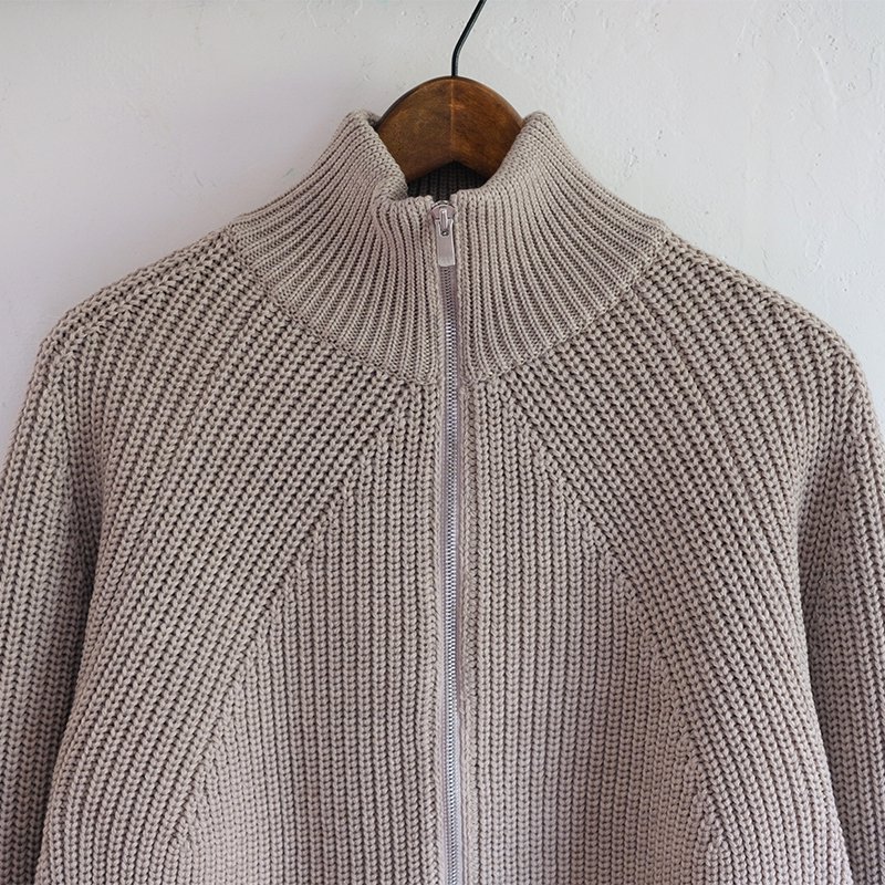 BATONER バトナー】SIGNATURE DRIVERS KNIT BEIGE - in-and-out(イン