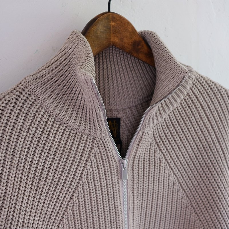 BATONER バトナー】SIGNATURE DRIVERS KNIT BEIGE - in-and-out(イン 