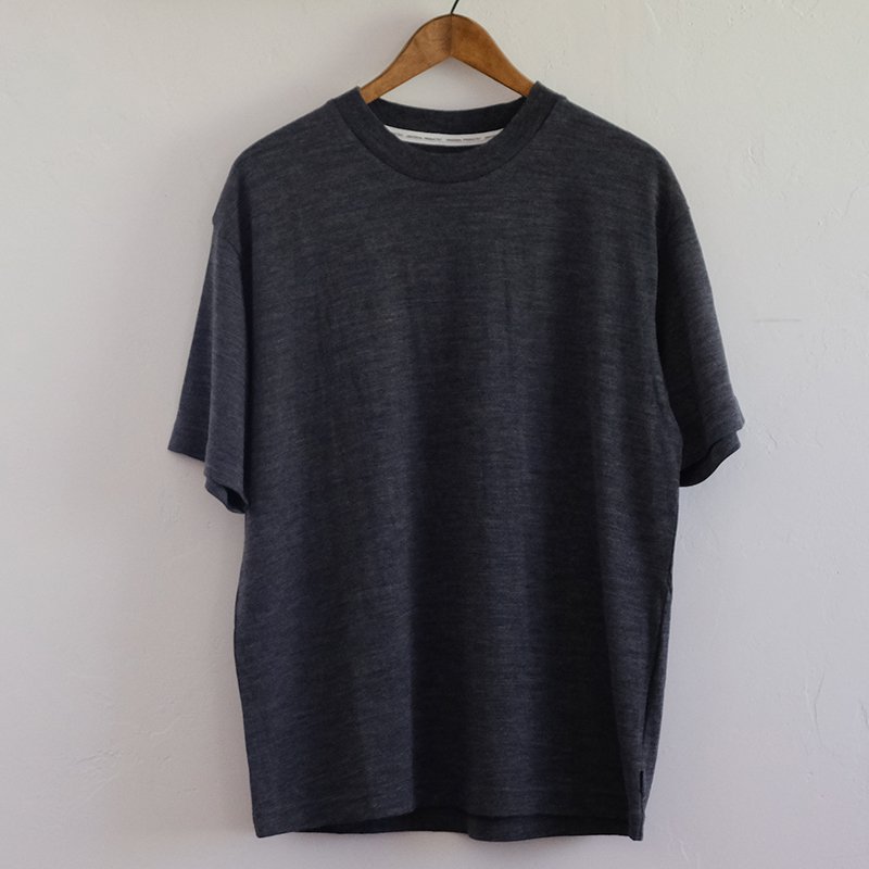 UNIVERSAL PRODUCTS ˥СץġWOOL S/S T-SHIRTS CHACOAL GRAY