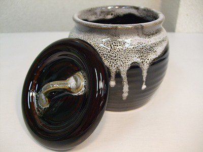 ぐるめ壺(蓋付)0.1号 - 常滑焼 陶器 陶磁器 販売・通販 豊和製陶