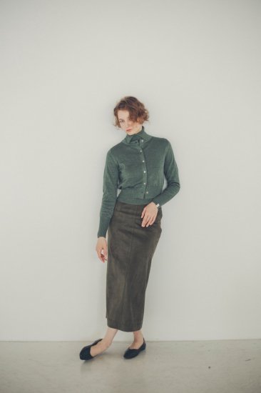 long suede skirt / moss