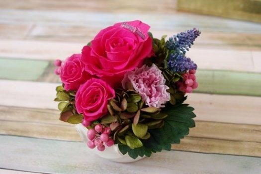 ホワイトハート】プリザーブドフラワーアレンジ - ECHOES