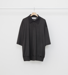 <img class='new_mark_img1' src='https://img.shop-pro.jp/img/new/icons5.gif' style='border:none;display:inline;margin:0px;padding:0px;width:auto;' />marka1B POLO -SUPER120s WOOL SINGLE JERSEY WASHABLE- (CHARCOAL)