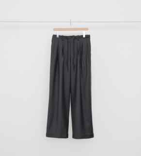 MARKAWARETRIPLE PLEATED EASY TROUSERS -2/72 ORGANIC WOOL SERGE- (CE.GRAY)