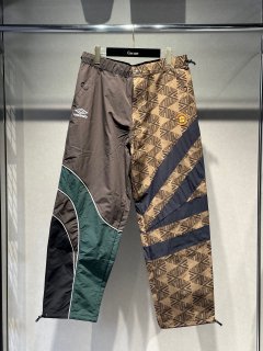 Children of the discordanceUMBRO Changeover Track Pants (BROWN)