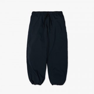 <img class='new_mark_img1' src='https://img.shop-pro.jp/img/new/icons5.gif' style='border:none;display:inline;margin:0px;padding:0px;width:auto;' />UNTRACEPAINTER TAPERED PANTS (DARK NAVY)