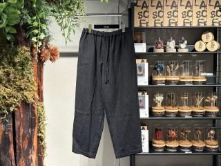 <img class='new_mark_img1' src='https://img.shop-pro.jp/img/new/icons5.gif' style='border:none;display:inline;margin:0px;padding:0px;width:auto;' />YOKO SAKAMOTOWIDE EASY PANTS -MAX HIGH COUNT HEMP- (BLACK)
