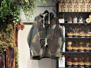 <img class='new_mark_img1' src='https://img.shop-pro.jp/img/new/icons5.gif' style='border:none;display:inline;margin:0px;padding:0px;width:auto;' />CHASSESH COAT-MIL (CAMO)