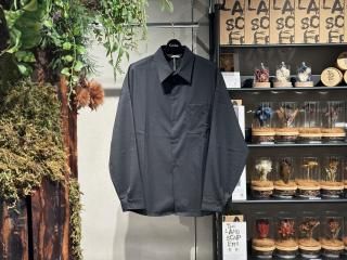 <img class='new_mark_img1' src='https://img.shop-pro.jp/img/new/icons5.gif' style='border:none;display:inline;margin:0px;padding:0px;width:auto;' />D+E+KSEASONLESS SHIRT (BLACK)