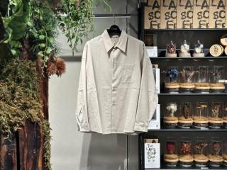 <img class='new_mark_img1' src='https://img.shop-pro.jp/img/new/icons5.gif' style='border:none;display:inline;margin:0px;padding:0px;width:auto;' />D+E+KSEASONLESS SHIRT (BEIGE)
