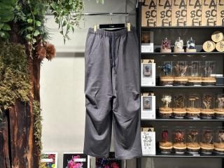 <img class='new_mark_img1' src='https://img.shop-pro.jp/img/new/icons5.gif' style='border:none;display:inline;margin:0px;padding:0px;width:auto;' />markaKNEE TUCK PANTS -WOOL SILK BEAVER- (M.GRAY)