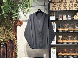 <img class='new_mark_img1' src='https://img.shop-pro.jp/img/new/icons5.gif' style='border:none;display:inline;margin:0px;padding:0px;width:auto;' />D+E+KBASEBALL OVER SHIRT (BLACK)