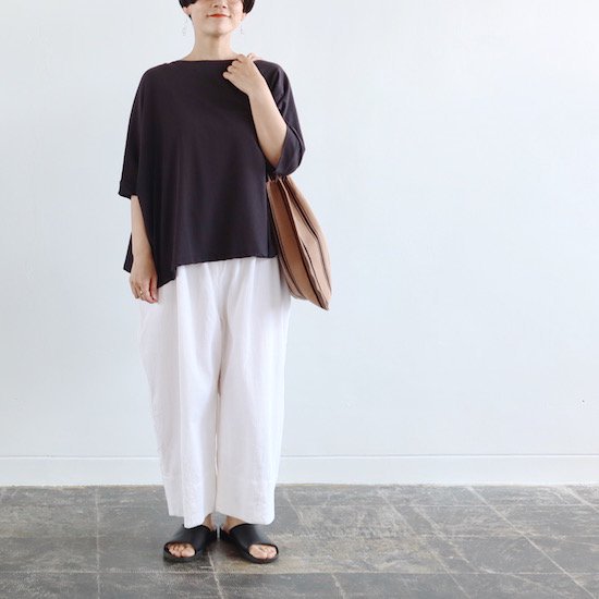 evam eva . Cotton Wide Pullover . sumi