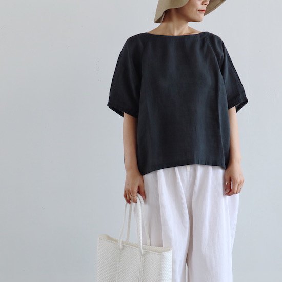 evam eva . Linen Pullover . sumi