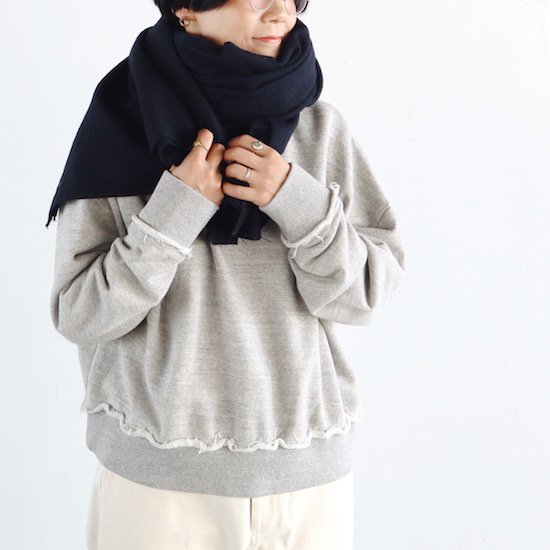 Honnete . Washed Wool Wide Stole . navy gingham check