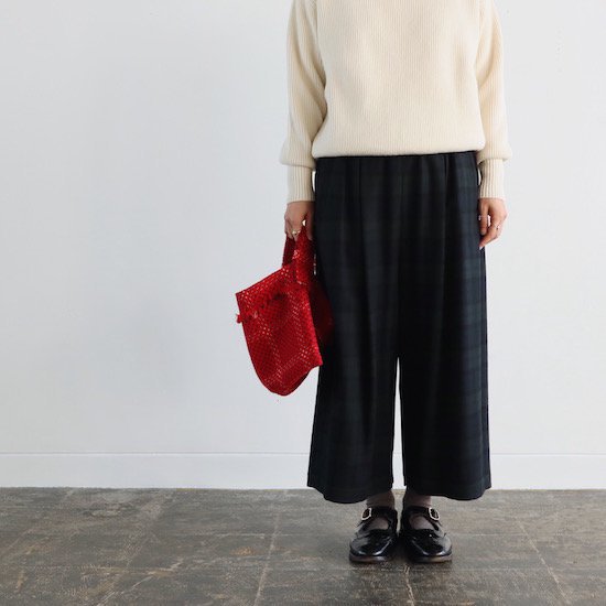 atelier naruse . wool frano gaucho pants . black watch