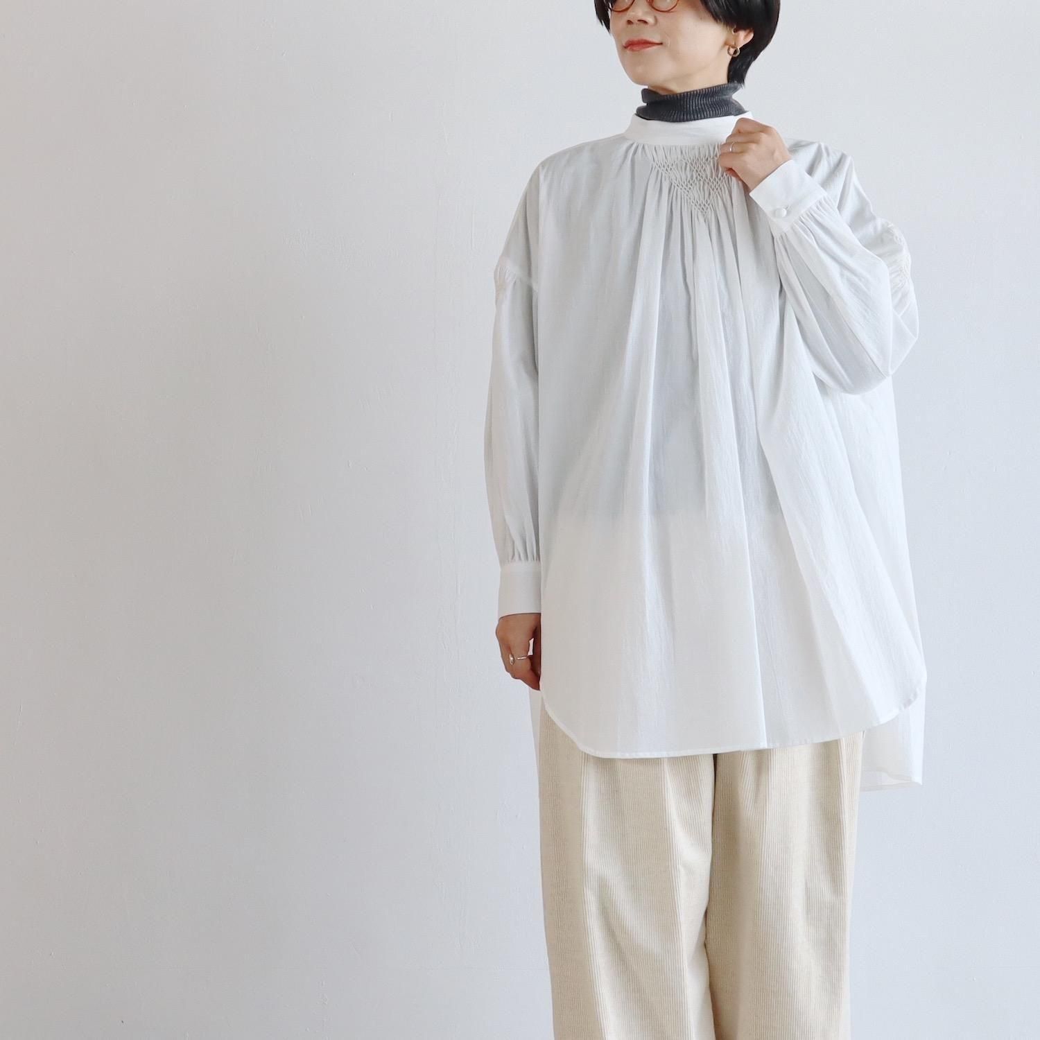 the last flower of the afternoon ñĴʶ Hand Smocking Blouse WHITE
