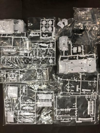 1/24サイズ DDA フォードファルコンセダンXW-GT プラモデル