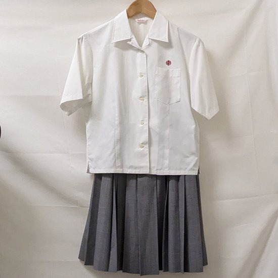 有明工業高等専門学校女子夏服上下セット - 学生服のリユースエコガク