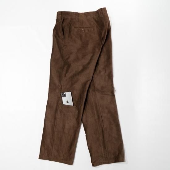 <img class='new_mark_img1' src='https://img.shop-pro.jp/img/new/icons25.gif' style='border:none;display:inline;margin:0px;padding:0px;width:auto;' />RUTHLESS CORDUROY PANTS[BW]