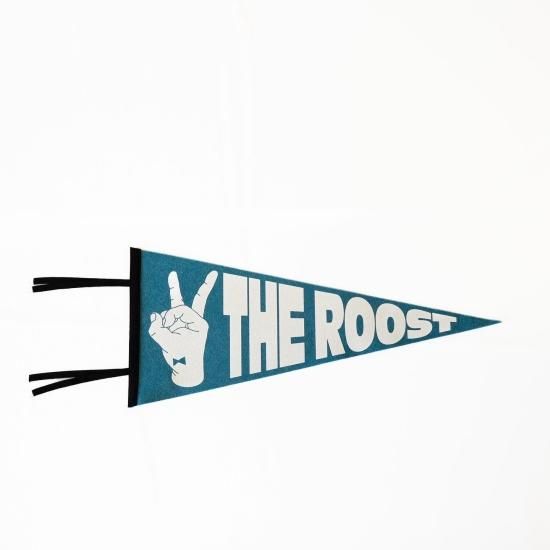 <img class='new_mark_img1' src='https://img.shop-pro.jp/img/new/icons49.gif' style='border:none;display:inline;margin:0px;padding:0px;width:auto;' />THE ROOST Pennant