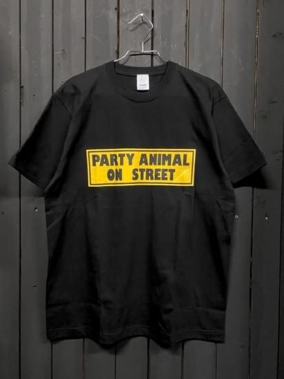 <img class='new_mark_img1' src='https://img.shop-pro.jp/img/new/icons50.gif' style='border:none;display:inline;margin:0px;padding:0px;width:auto;' />PARTY ANIMAL S/S TEE[BK]