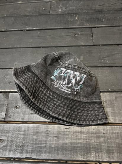 <img class='new_mark_img1' src='https://img.shop-pro.jp/img/new/icons50.gif' style='border:none;display:inline;margin:0px;padding:0px;width:auto;' />LOVV Bucket Hat[D .BLACK]