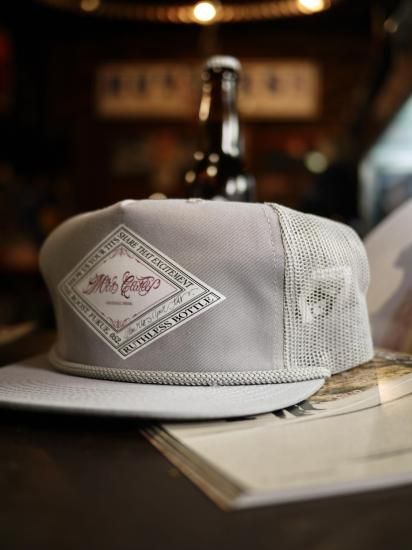 <img class='new_mark_img1' src='https://img.shop-pro.jp/img/new/icons14.gif' style='border:none;display:inline;margin:0px;padding:0px;width:auto;' />Mrs.CASEY BOTTLE Snap back cap[GRAY]