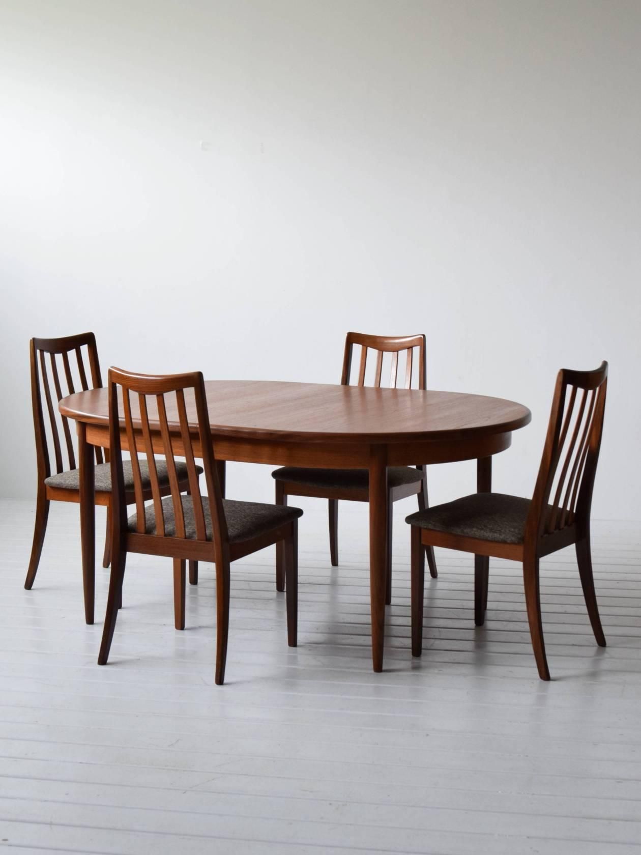 イギリスビンテージ　ジープランのダイニングテーブル G-プランのおしゃれなダイニングテーブル、ビンテージの伸長式