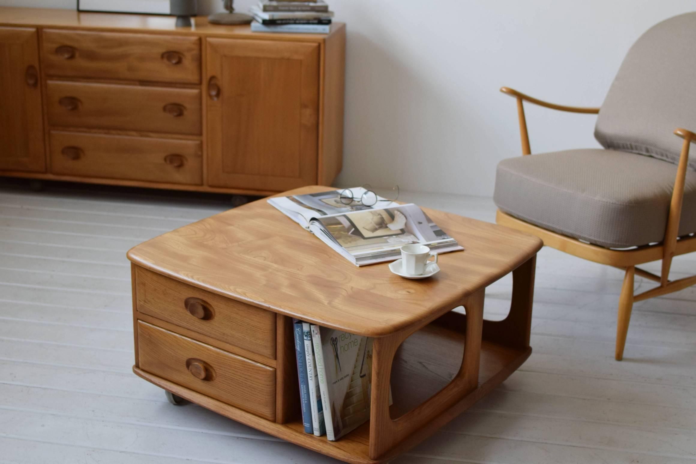 アーコール　ercol スクエアセンターテーブル アーコールercol スクエアセンターテーブル