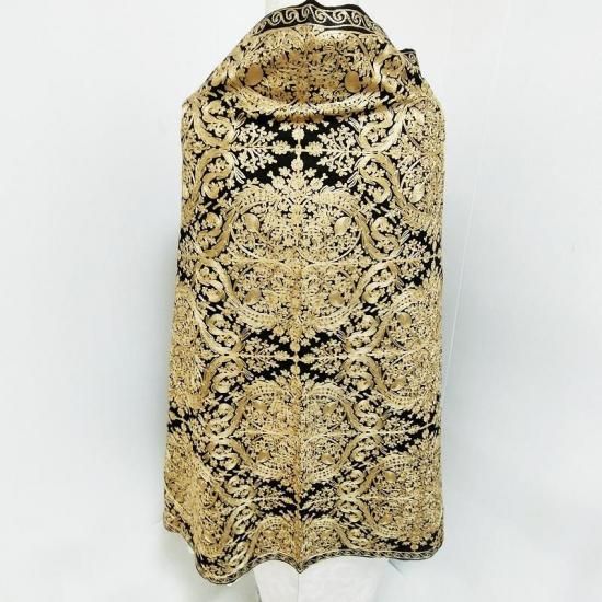 ショール 岡重 OKAJIMA 刺繍 大判 和洋兼用 wool カラーが選べる「飴色」 フォーマル 訪問着 御仕立上り 和服 着物コーディネート 袋帯 紬 訪問着 きもの お茶席着物 着物初心者 リサイクル着物 小紋 一昌 セレクトきもの一昌 大人の着物 藤林徳扇 婚礼着物 ブライダル  道中着 留袖 サイクル着物 綺麗な着物  名古屋帯 友禅 色無地