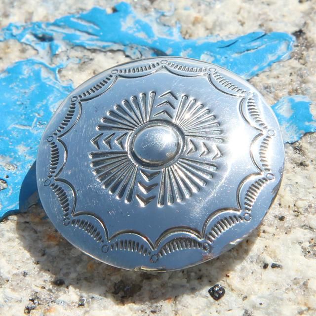 トライバル サンシャイン シルバーコンチョボタン 26mm トライバル サンシャイン シルバーコンチョボタン 26mm
