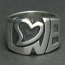 LOVE RING