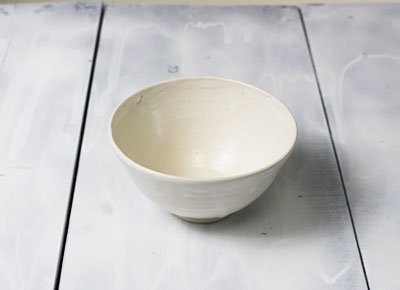 「道半のお茶碗（Simple（ホワイトマット）/並み普通サイズ）」/男女兼用のご飯茶碗/軽量陶器