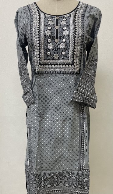 クルタ・サロワカミーズ(kurta・Salwar kameez)の商品一覧 | SUMAIYA