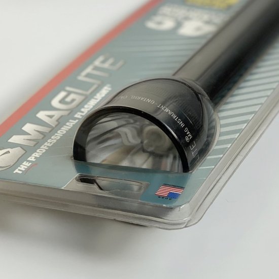 MAGLITE(マグライト) CC4 単二電池4本使用 キセノン球 警備 懐中電灯 防災 アウトドア 爆光 地震 フラッシュライト - ナニワ  ショッピングサイト