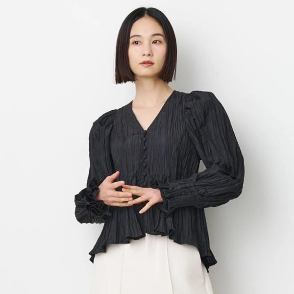 <img class='new_mark_img1' src='https://img.shop-pro.jp/img/new/icons20.gif' style='border:none;display:inline;margin:0px;padding:0px;width:auto;' />VENIT �����˥åȡ�CHAMBRAY TAFFETA WRINKLE BLOUSE