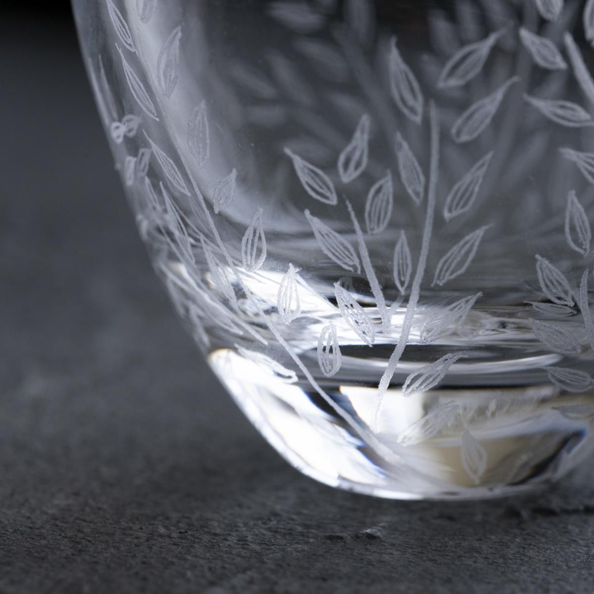 ガラス作家　八木麻子　ガラスプレート　ライトグリーン　octagon ガラス作家 八木麻子 ガラスプレート ライトグリーン octagon