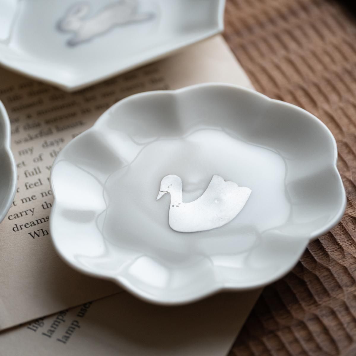 竹村聡子 銀獣豆皿/トリ/昼 - alltid|オルティッド 暮らしの道具 竹村聡子 銀獣豆皿/トリ/昼 - alltid|オルティッド 暮らしの道具