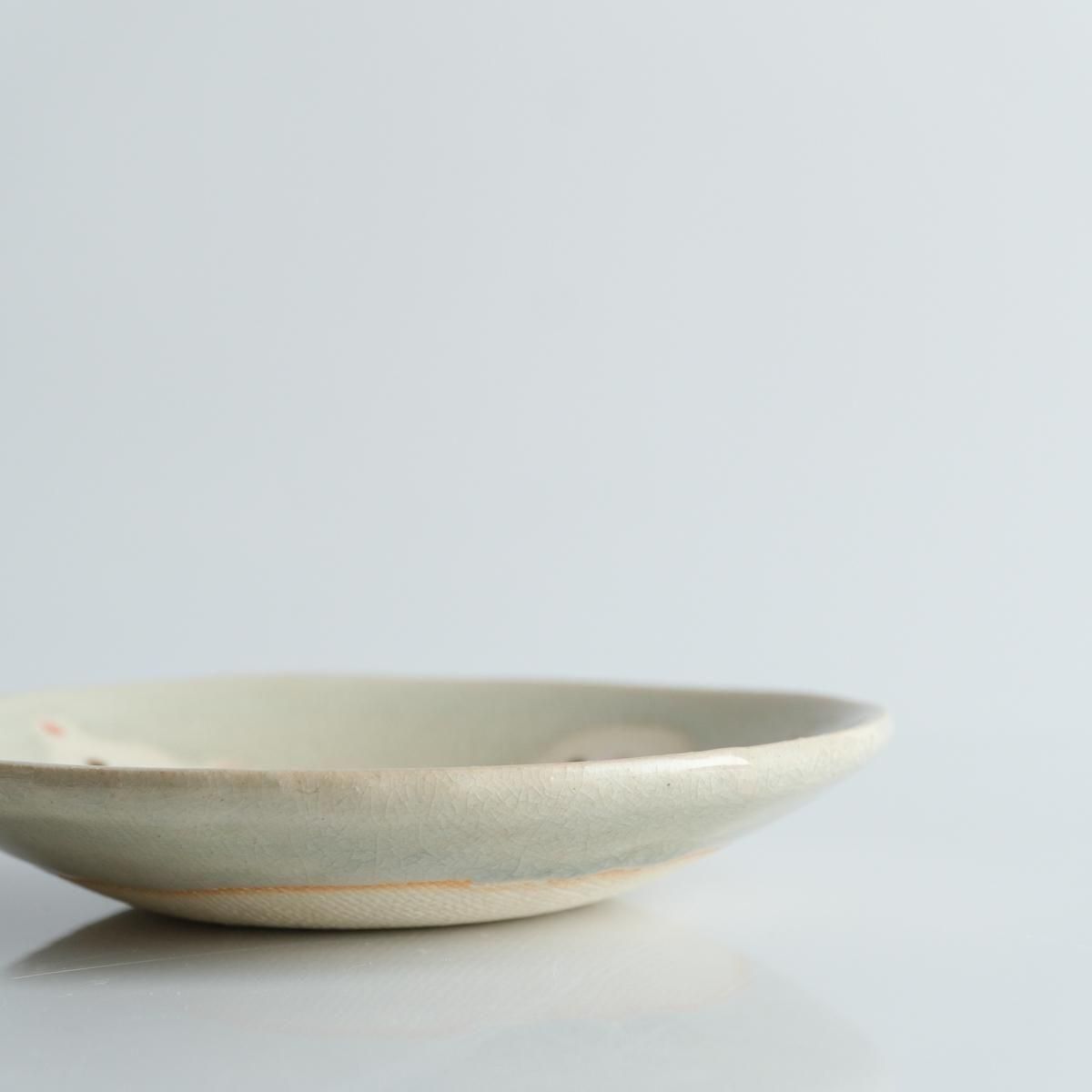加藤美紀子　器　プレート　ボウル　くま 陶芸作家 加藤美紀子 クマ型リム皿 白｜作家もののうつわ通販