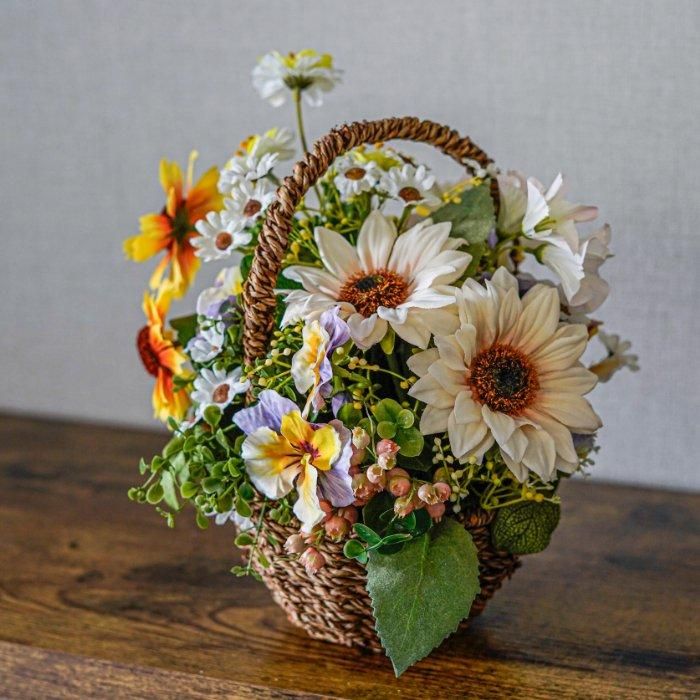 野の花摘みたてバスケット カゴアレンジメント パンジー 造花 アーティ