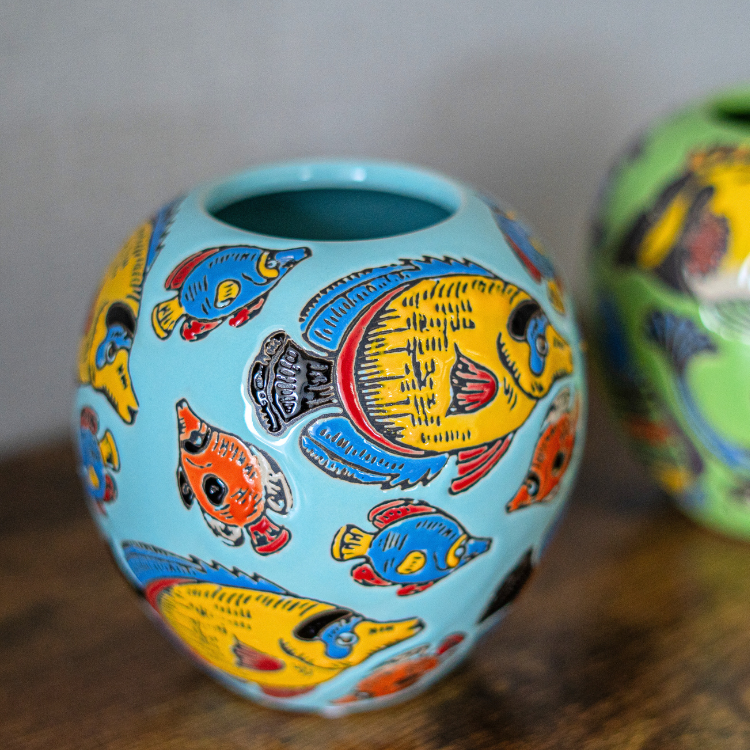 <img class='new_mark_img1' src='https://img.shop-pro.jp/img/new/icons6.gif' style='border:none;display:inline;margin:0px;padding:0px;width:auto;' />Despots(ǥݥå) vase with fish  ƫ ֥롼/꡼