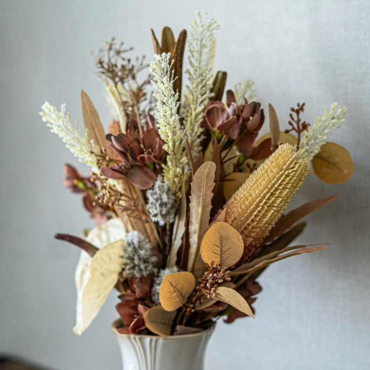 <img class='new_mark_img1' src='https://img.shop-pro.jp/img/new/icons6.gif' style='border:none;display:inline;margin:0px;padding:0px;width:auto;' />アンスリウムとユーカリのドライ風アレンジメント 花瓶アレンジメント 造花 アーティフィシャルフラワー