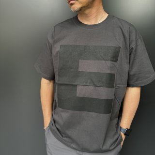 <img class='new_mark_img1' src='https://img.shop-pro.jp/img/new/icons1.gif' style='border:none;display:inline;margin:0px;padding:0px;width:auto;' />EFFLORESCENCET-SHIRT"E"