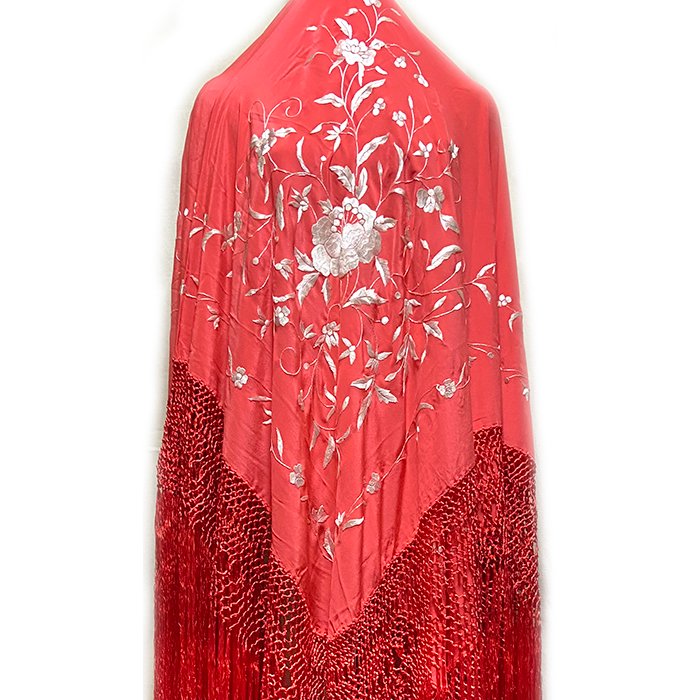 スペイン製バイレ用大型マントン(コーラル地にアイボリー刺繍) (直径:140cm) Bordados Foronda社製 送料無料 -  フラメンコドレスショップ・ケイトトス Flamenco shop KateToss