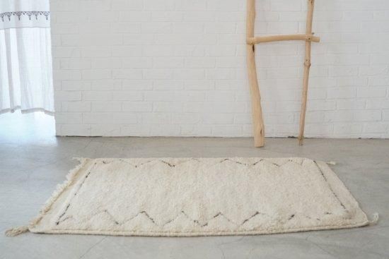 モロッコ　ベニワレンラグ モロッコ ラグ カーペット 絨毯 アジラル ベニワレン ドット