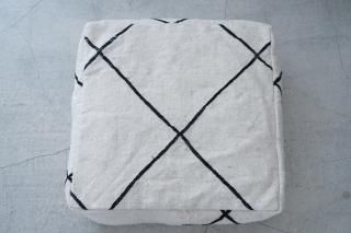 ヴィンテージベニワレンのチェック柄プフ ヴィンテージベニワレンのチェック柄プフ モロッコ プフ pouf