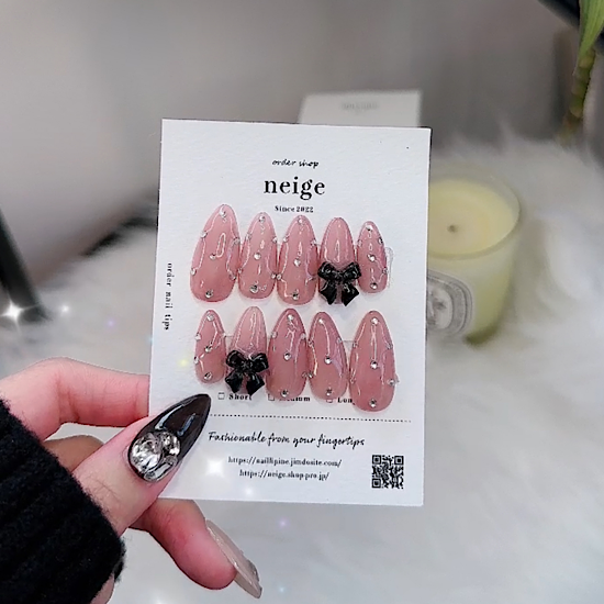 Dasty pink stone ribbon nail