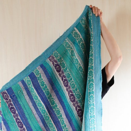 <img class='new_mark_img1' src='https://img.shop-pro.jp/img/new/icons8.gif' style='border:none;display:inline;margin:0px;padding:0px;width:auto;' />Vintage Stripe Kantha Quilt174129